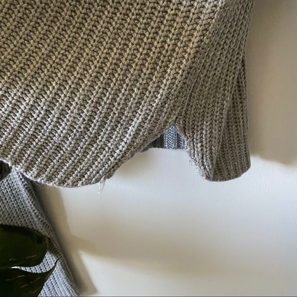 American Apparel Cropped Knit Grey Sweater - Picture 9 of 9